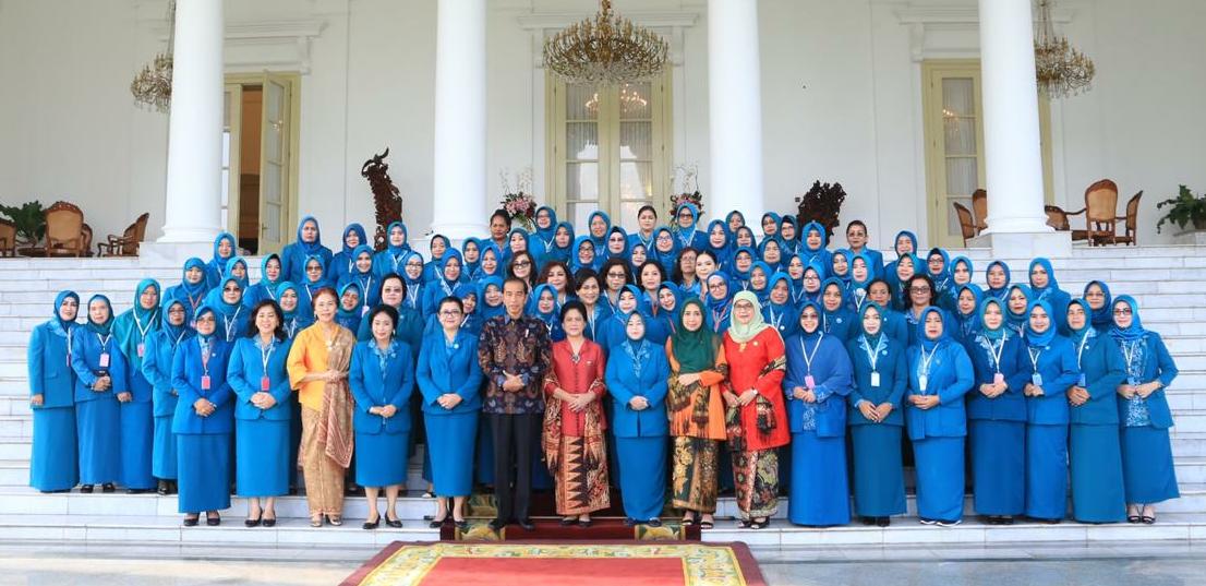 Ketua TP-PKK Sanggau Ny.Arita Apolina Paolus Hadi, S.Pd, M.Si Hadir Pada Acara Puncak Rakornas di Istana Kepresidenan Bogor