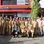 Tim Paduan Suara Diskominfo Sanggau Lantunkan Suara Merdunya