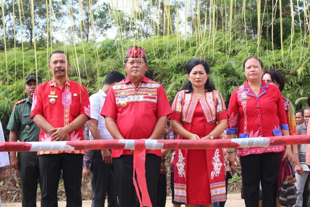 Bupati Sanggau Safari Natal Bersama Umat di Gereja Maria di Angkat ke Surga Paroki Jangkang