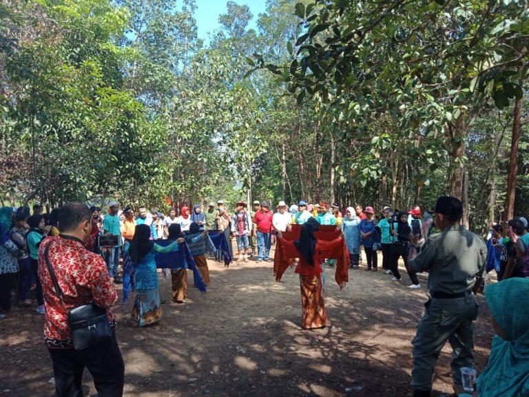 Pembukaan Objek Wisata Batu Posok Sanggau