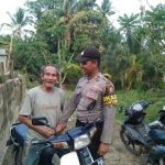 Bhabinkamtibmas Himbau Warga Tertib Berlalu Lintas