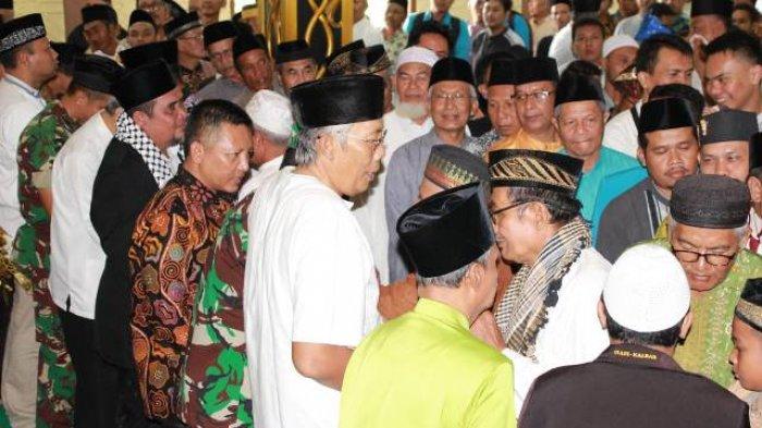 Bupati Hadiri Halalbihalal Idul Fitri 1440 Hijriah Bersama Umat Islam Kabupaten Sintang