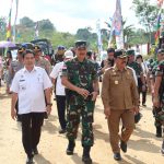 Wakil Bupati Sanggau Hadir Pada Penutupan TMMD Regtas ke-104 TA.2019 Kodim 1204/Sanggau di Desa Sebongkuh