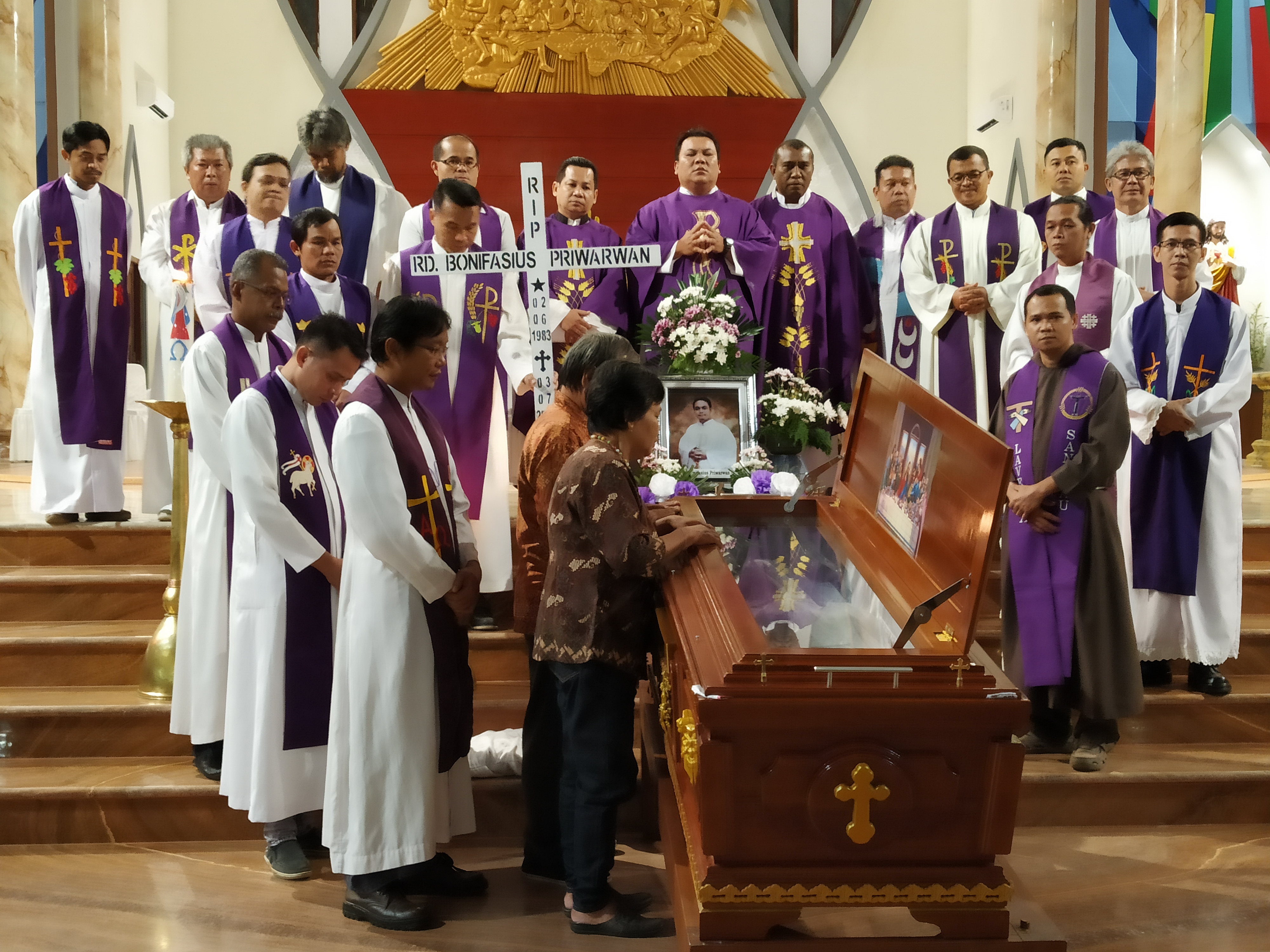 Pastor Bonifasius Priwarwan, Pr Imam Di Keuskupan Sanggau Tutup Usia – DISKOMINFO