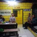 Sambangi Pos Kamling Bripka Saprin Gunawan Berikan Pesan Kamtibmas