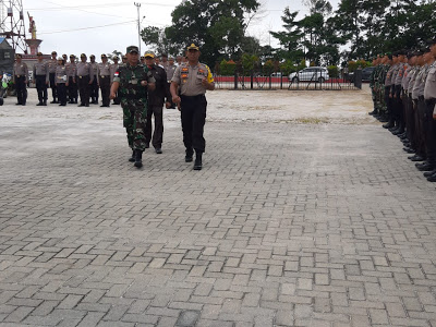Polres Sanggau Laksanakan Apel Gelar Pasukan Ops Bina Karuna Kapuas 2019 di Halman Sabang Merah Sanggau