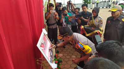 Kapolda Kalbar Resmikan Tribun Promoter Polres Sanggau