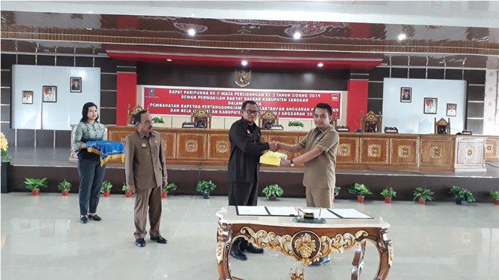 7 Fraksi DPRD Sanggau Setujui Pertanggungjawaban Pelaksanaan APBD Tahun 2018
