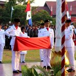 PROSESI UPACARA PENURUNAN SANG MERAH PUTIH BERJALAN DENGAN SUKSES DAN LANCAR