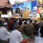 SOLAT IED IDUL FITRI 1 SYAWAL 1439 H DI HALAMAN PEMDA SANGGAU