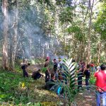 PEMKAB SANGGAU GELAR KERJA BAKTI DI DESA MENGKIANG DALAM RANGKA HUT SANGGAU 402