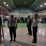 Bhabinkamtibmas Amankan Pertandingan Futsal di Gor Indor Balai Betomu Sanggau