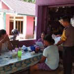 Sambang Ibu-Ibu Bhabinkamtibmas Himbau Hoax serta Bagikan Maklumat Kapolda