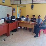 Sambangi Kantor Desa Mak Kawing Bhabinkamtibmas Sampaikan Pesan Kamtibmas