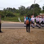 Bhabinkamtibmas Polsek Batang Tarang Brigadir Sapto Beri Rasa Aman Kepada Masyarakat