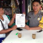 Bagikan Maklumat Kapolda Kalbar Bhabinkamtibmas Juga Berikan Pesan Kamtibmas