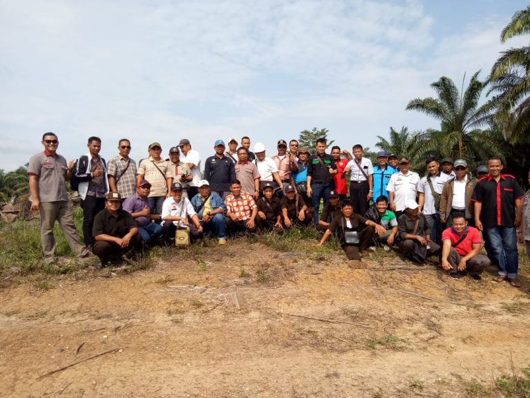 Disbunnak Sanggau lakukan Study Lapangan PSR di Kabupaten Landak