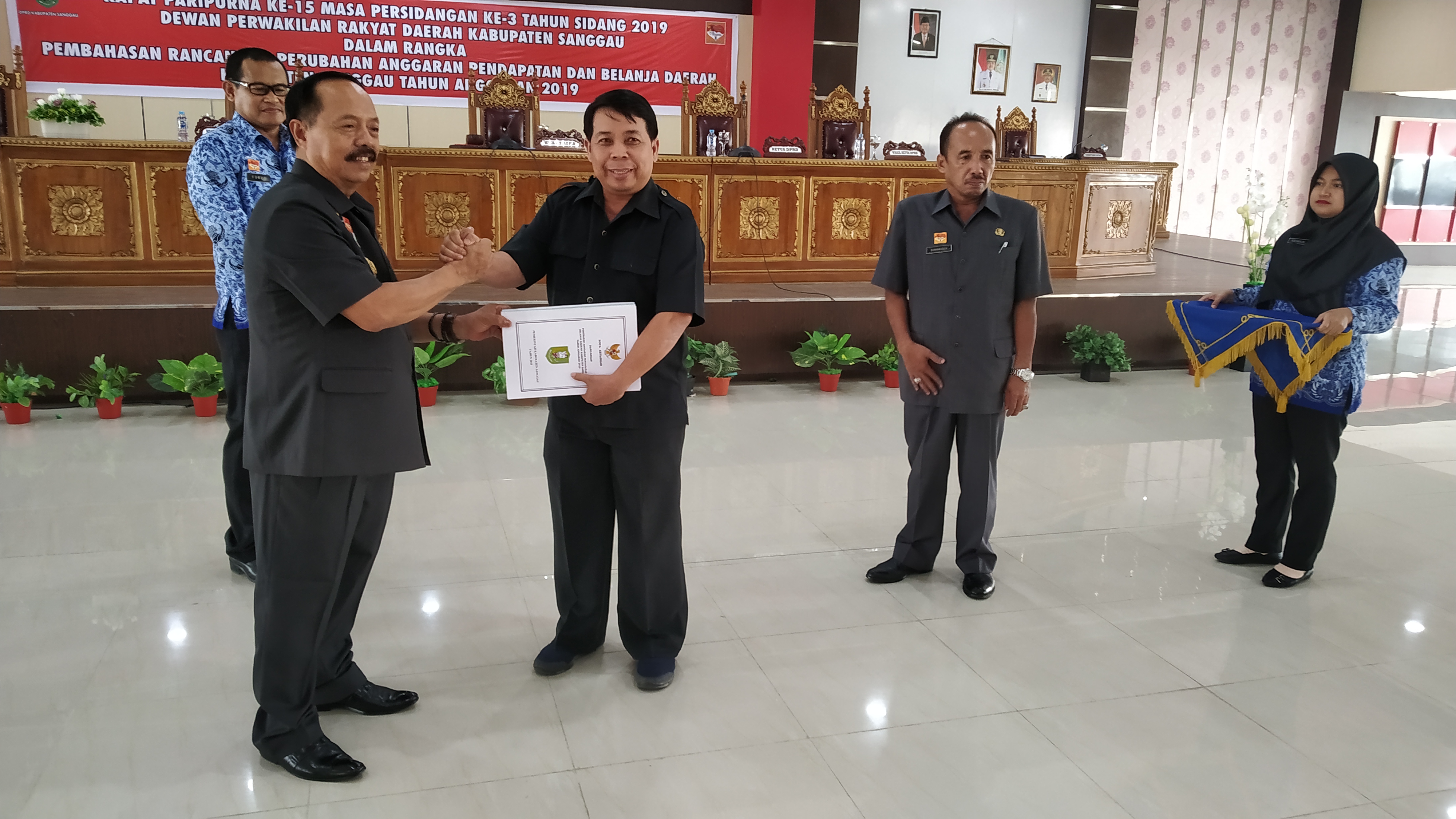 Wakil Bupati Sanggau Sampaikan Nota Pengantar Perubahan APBD 2019