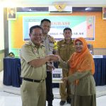 LAUNCHING BUKU INTEGRASI, BUPATI SANGGAU BERPESAN TERUS CIPTAKAN BUKU-BUKU YANG BARU