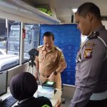 Bupati dan Wabup Sanggau Perdana Perekaman Smart SIM