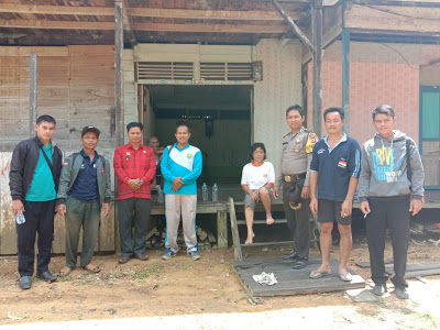 Himbau Desa Binaan Bebas Hoax Bhabinkamtibmas Sosialisasikan Melalui Patroli