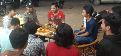 Brigadir Agus Ariyanto Himbau Jauhi Narkoba Kepada Sekelompok Pemuda yang Disambangi