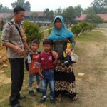 Sambangi Warganya, Bhabinkamtibmas Berikan Himbauan Kamtibmas