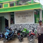 Pam Sholat Jumat Bhabinkamtibmas Berikan Pelayanan Terbaik