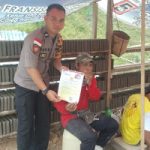 Bagikan Maklumat Kapolda Kalbar Tentang Karhutla Melalui Sambang