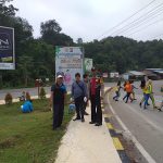 Bhabinkamtibmas Ajak Masyarakat Gotong Royong Bersihkan Sampah