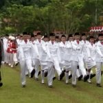 UPACARA PENGIBARAN BENDERA HIKMAD, PASKIBRA HARU, BUPATI SANGGAU PEKIK MERDEKA