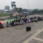 Polsek Tayan Hilir Gelar Salat Istisqa di Rest Area Bundaran Pulau Tayan