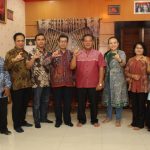 Tim KI dan PPID Utama Kalbar Silahturrahmi Dengan Bupati Sanggau