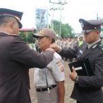 Kapolres Sanggau Pimpin Upacara Kenaikan Pangkat PNS Polres Sanggau