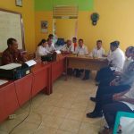 Tapka Dengan Aparatur Desa Bhabinkamtibmas Sampaikan Himbauan Kamtibmas