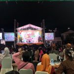 Masyarakat Sanggau Antusias Saksikan Pagelaran Wayang Golek di Lapangan Rawa Bhakti
