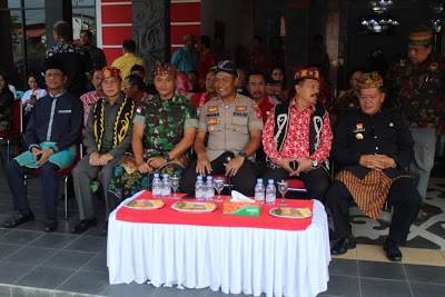 Karnaval Kebinekaan Bersama Indonesia Maju, Terima Kasih TNI/POLRI