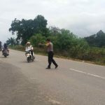 Strong Point Pagi Bripka Sunu Joko Susanto di Depan SMAN 1 Kembayan