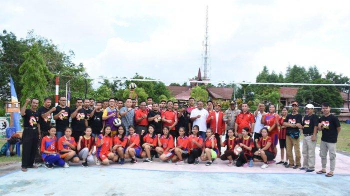 75 Tim Meriahkan Turnamen Voly Ball PDKS Cup Tayan Hilir