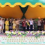 MANDE BEDEL KERAJA’ DAN PERANG KETUPAT, BUPATI SANGGAU: KEBUDAYAAN MERUPAKAN NILAI KARAKTER LUHUR YANG DIWARISKAN