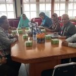WAWANCARA SURVEIOR KARS DENGAN BUPATI SANGGAU TERHADAP AKREDITASI RSUD M TH DJAMAN SANGGAU