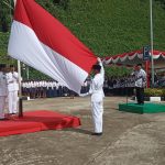 Bupati Sanggau Pimpin Upacara Bendera Peringatan Hari Guru Nasional dan HUT ke-74 PGRI Tahun 2019