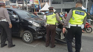 Kecelakaan Beruntun di Jalan Jenderal Sudirman Sanggau