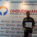 Sekadau terima penghargaan predikat kepatuhan tinggi dari Ombudsman RI