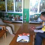 Kunjungi Guru SMAN 1 Meliau Bhabinkamtibmas Sampaikan Himbauan Kamtibmas