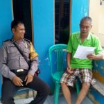 Bhabinkamtibmas Melakukan Kunjunga DDS di Rumah Ketua RT 06 Kelurahan Tanjung Kapuas