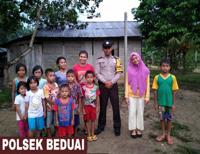 Brigadir Martono Laksanakan Kegiatan Polisi Sahabat Anak di Desa Binaan