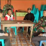 Briptu Ricky Andrian Bersama Bhabinsa Melaksanakan Kegiatan Sambang Serta Sampaikan Himbauan Kamtibmas