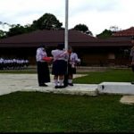 Brigpol Tatak Budi Cahyono Jadi Pembina Upacara di SMPN 1 Entikong