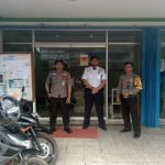 Bripka Darli Usaman Sambangi Satpam Bank Kalbar